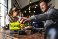 Ryobi RY18BI150A-0 150W aku menič napätia (bez batérie a nabíjačky)