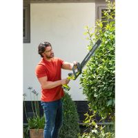 Ryobi RY18HT55A-140 18V Akumulátorový plotostrih, dĺžka lišty 55cm