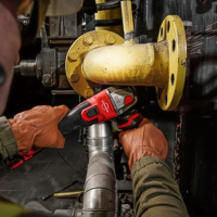 Milwaukee M18 FSAG125XB-502X M18 FUEL™ 125 MM UHLOVÁ BRÚSKA S BRZDOU A POSUVNÝM VYPÍNAČOM