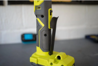 Ryobi 18V Akumulátorový ⅜ ″ račňový kľúč