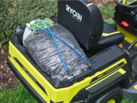 Ryobi RY72TMX107-210 72V Bezuhlíkový záhradný rider, šírka záberu 107 cm