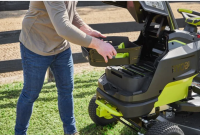 Ryobi RY72TMX107-210 72V Bezuhlíkový záhradný rider, šírka záberu 107 cm