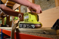 RYOBI Pásová brúska 800 W RBS800