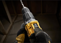 DEWALT Bezuhlíkový príklepový vŕtací skrutkovač DCD100Y 18 V XR