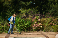 RYOBI 18V ONE+™ akumulátrový patio čistič RY18PCC-0